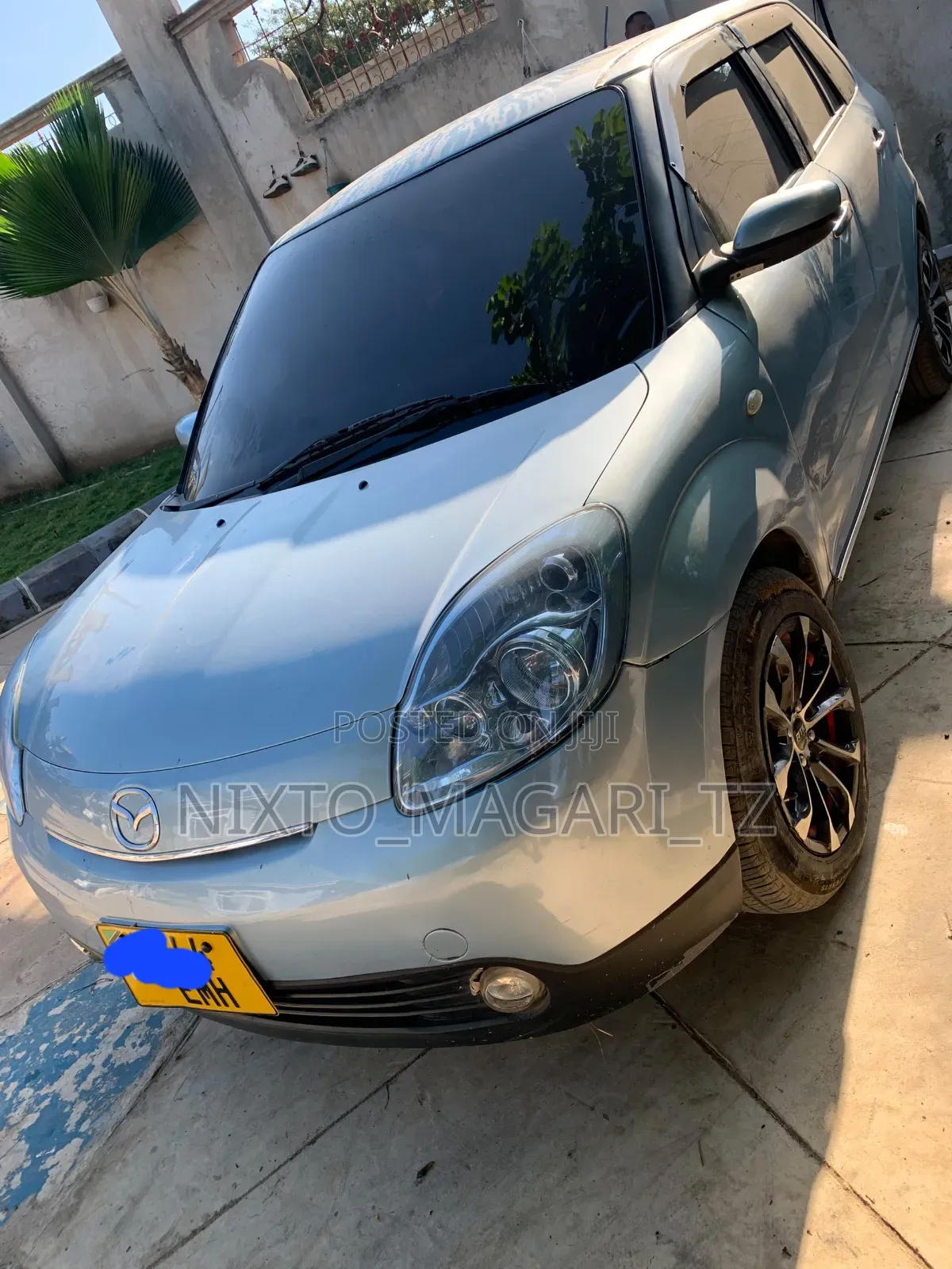 Mazda Verisa 2005 Blue