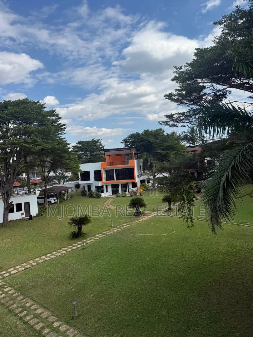 4bdrm Villa in Mbezi Beach for rent