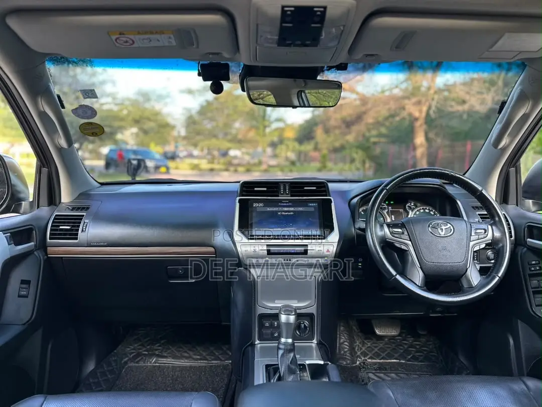 Toyota Land Cruiser Prado 2021 Black