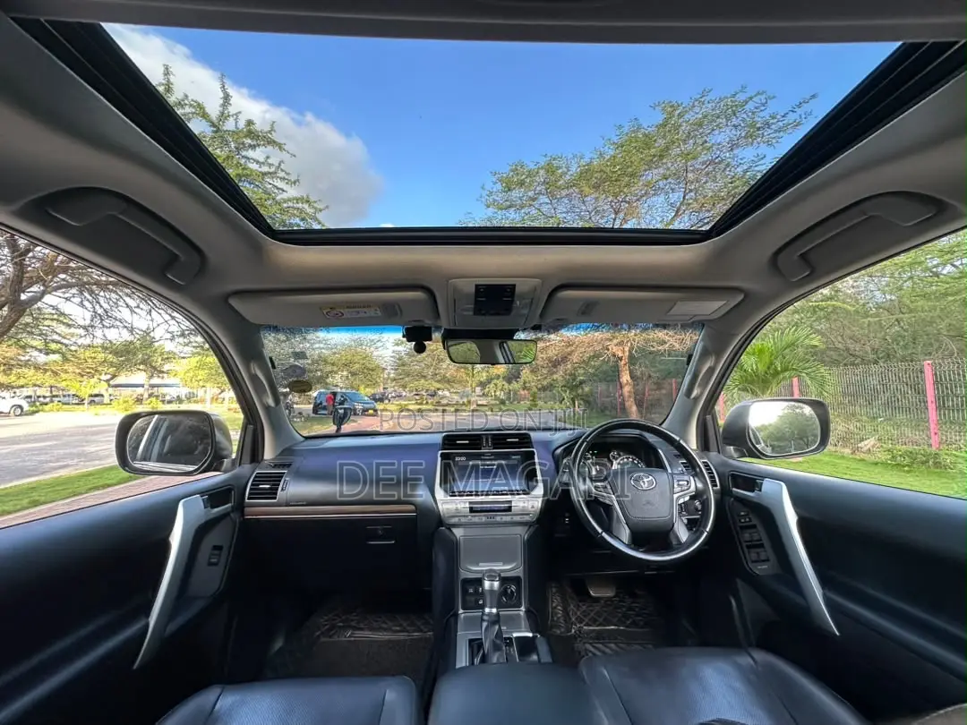 Toyota Land Cruiser Prado 2021 Black
