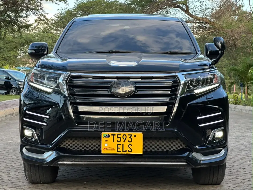 Toyota Land Cruiser Prado 2021 Black