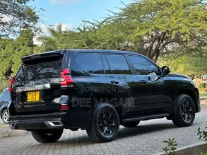 Toyota Land Cruiser Prado 2021 Black