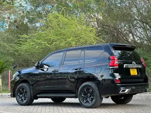 Toyota Land Cruiser Prado 2021 Black
