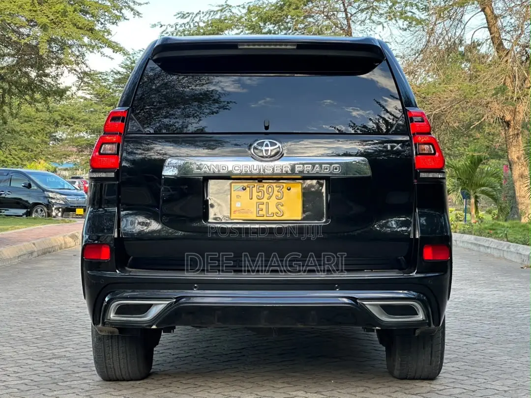 Toyota Land Cruiser Prado 2021 Black