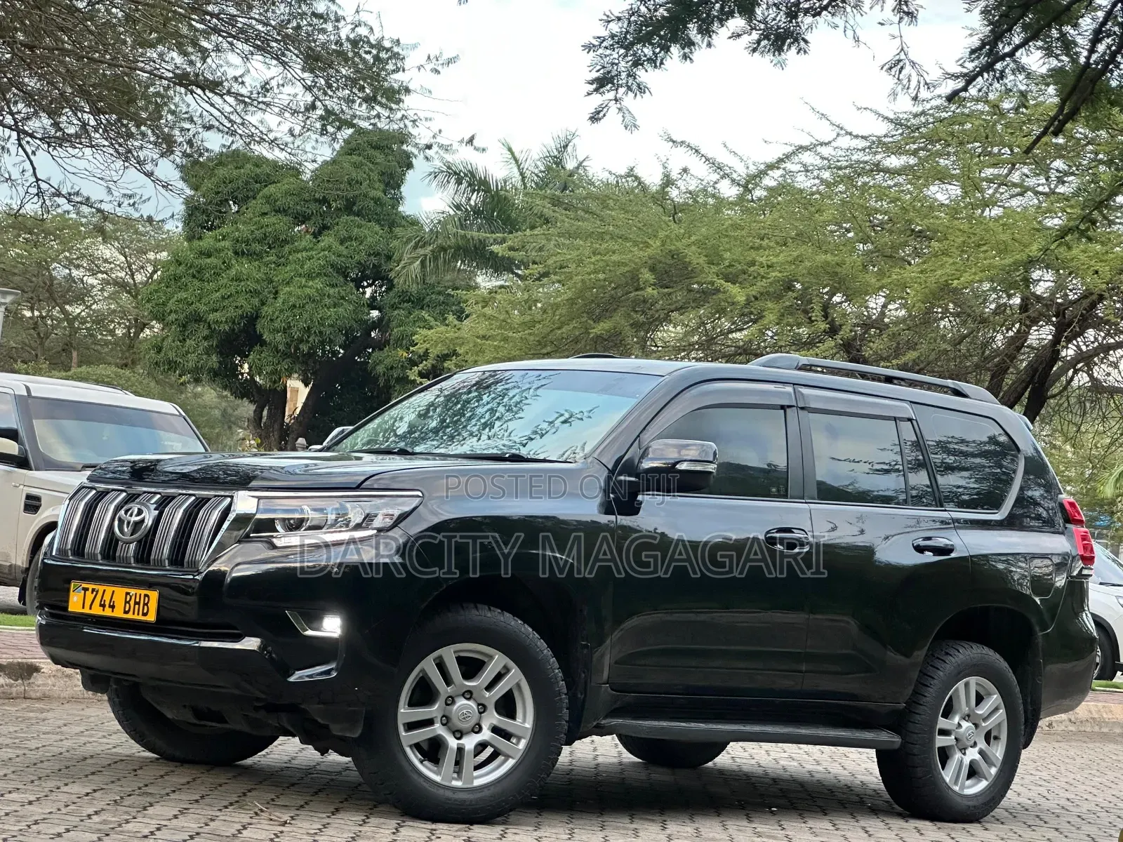 Toyota Land Cruiser Prado 2020 Black