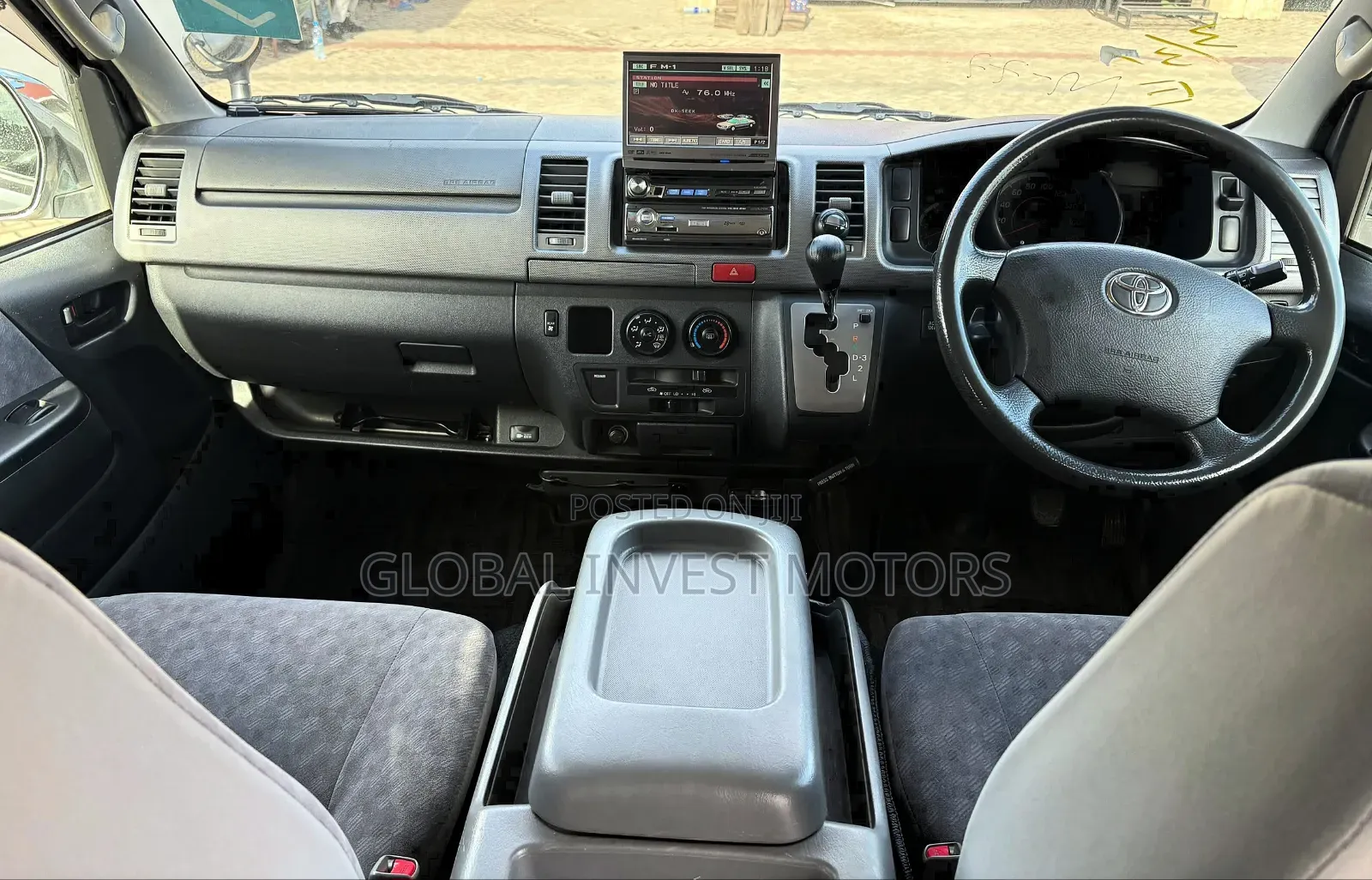 Toyota Noah 2004 Silver
