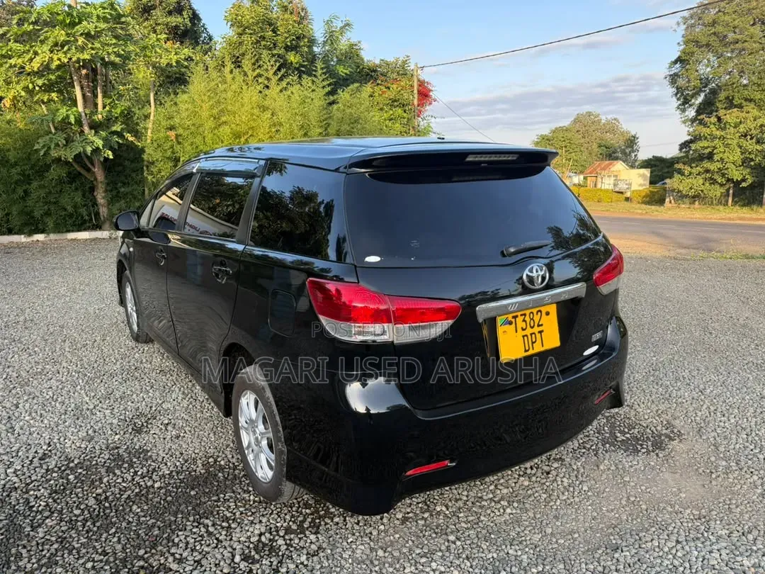 Toyota Wish 2010 Black