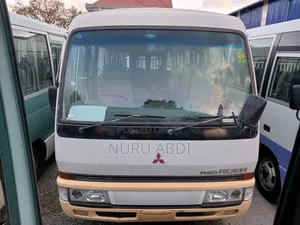 Mitsubishi Fuso Rosa 1999 White