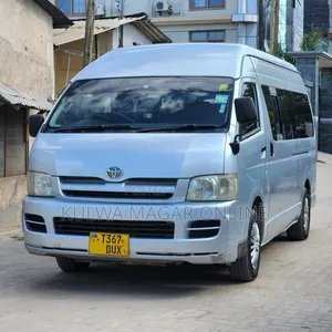 Toyota HiAce 2005 Grey