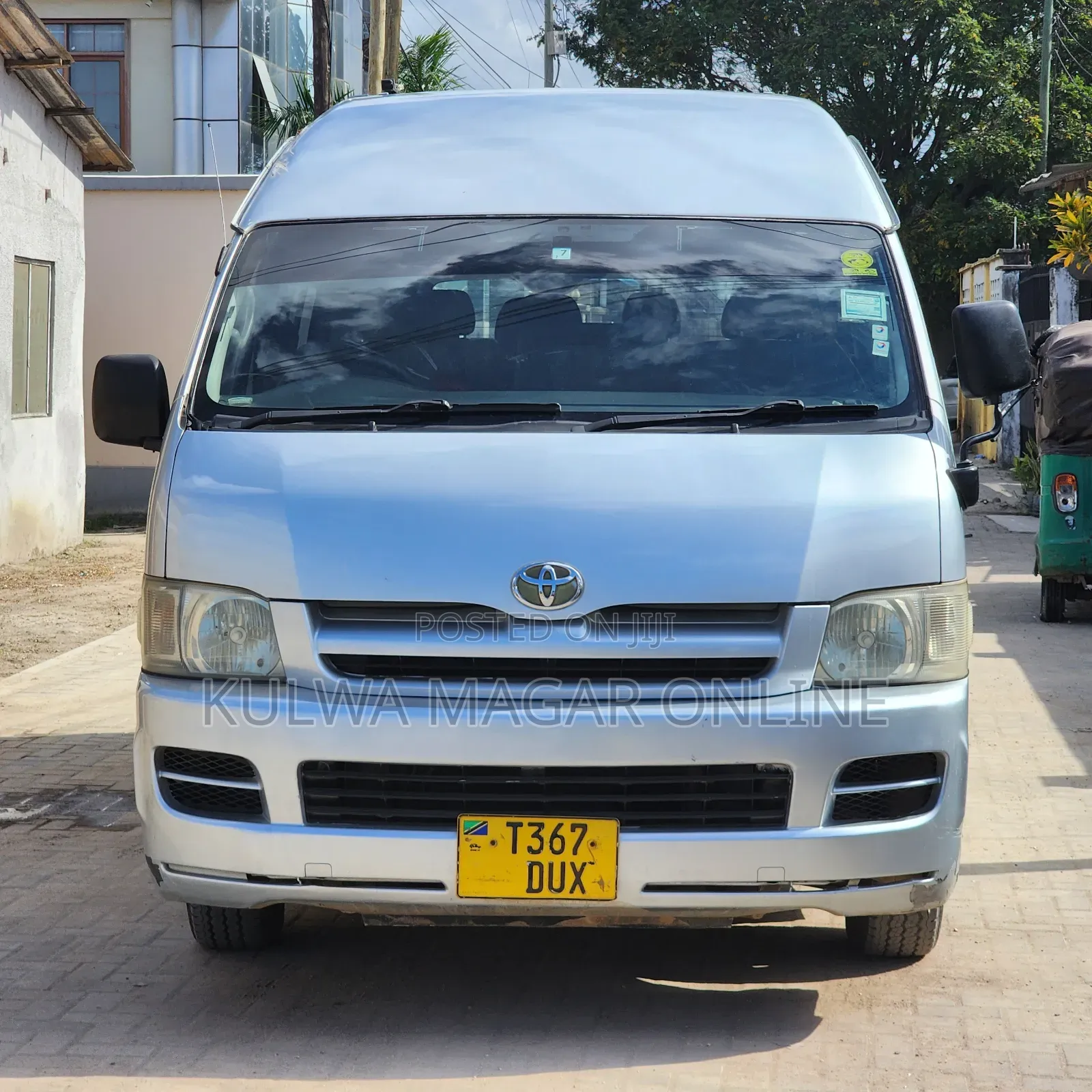 Toyota HiAce 2005 Grey