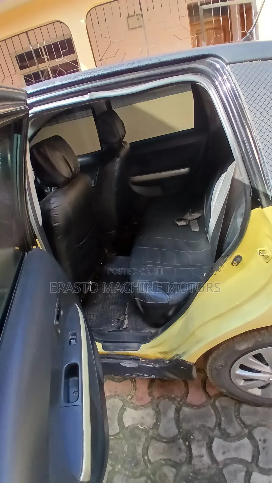 Toyota IST 2004 Yellow