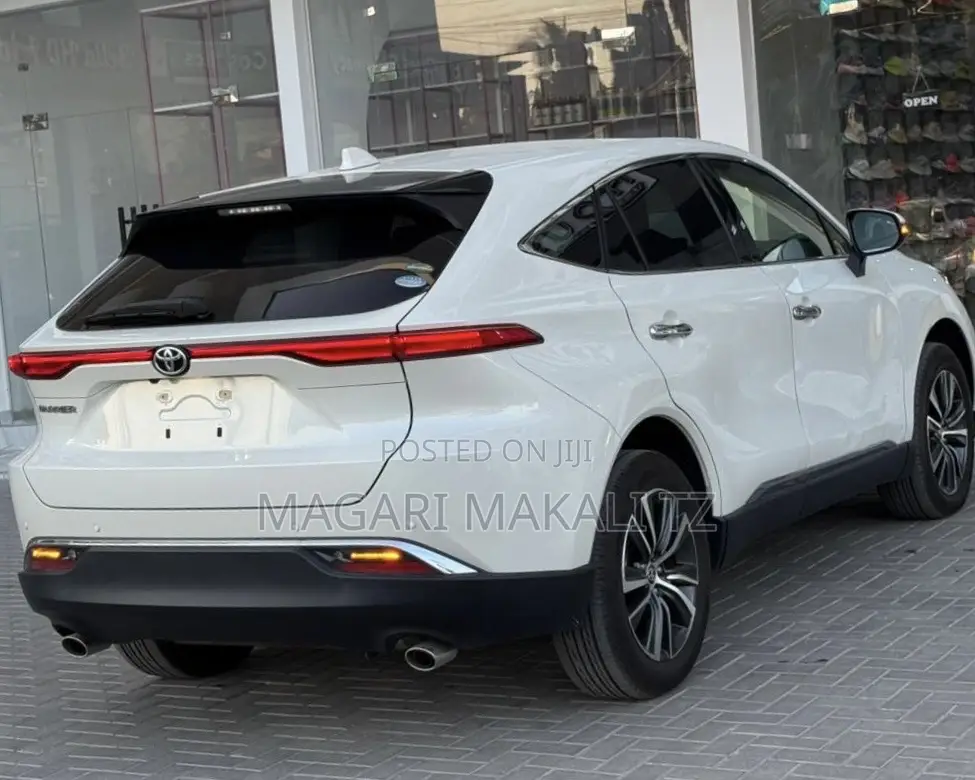 Toyota Harrier 2.0 2020 White