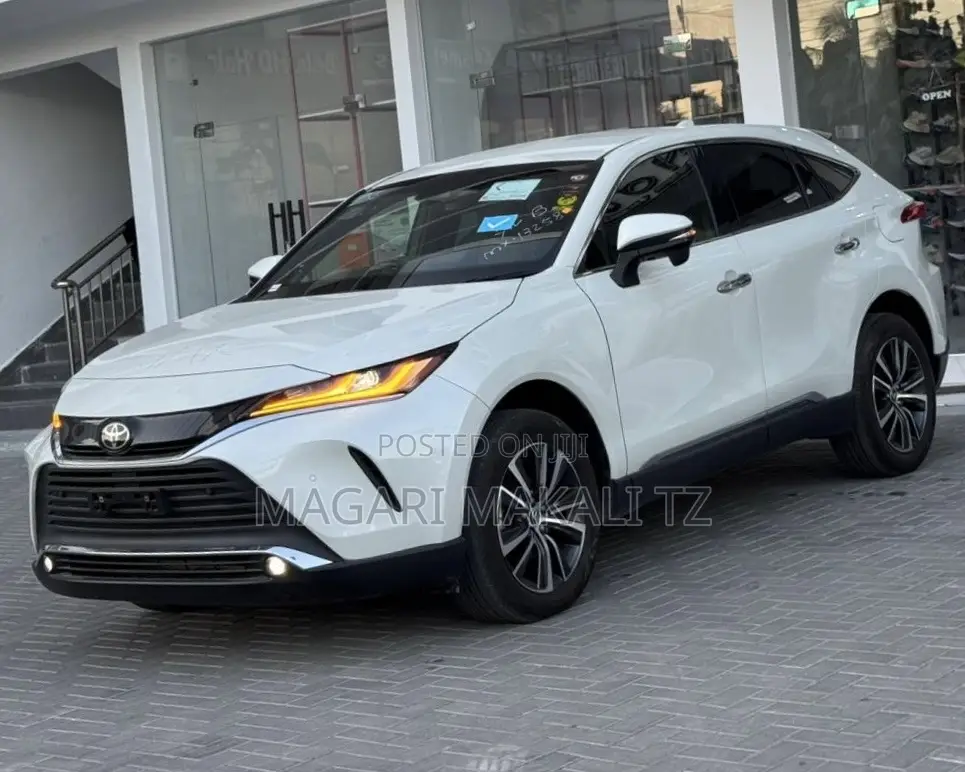 Toyota Harrier 2.0 2020 White