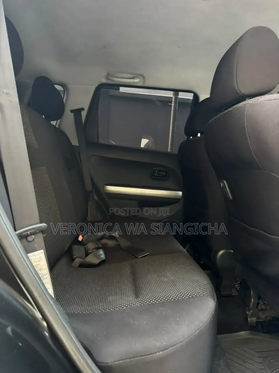 Toyota IST 2004
