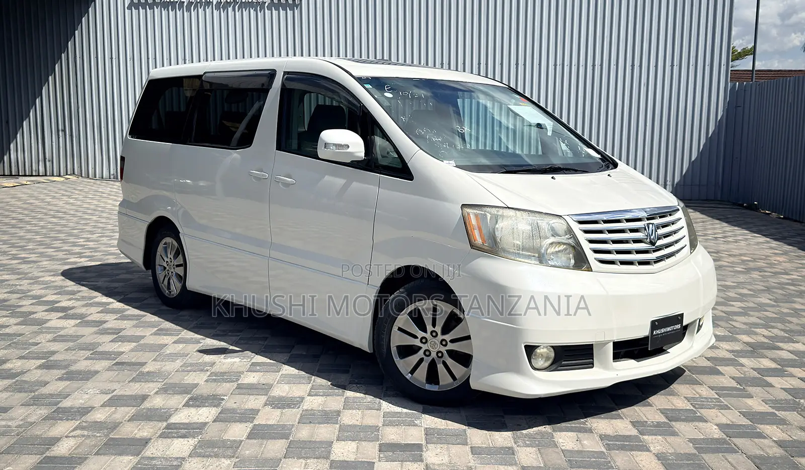 Toyota Alphard 2004 White