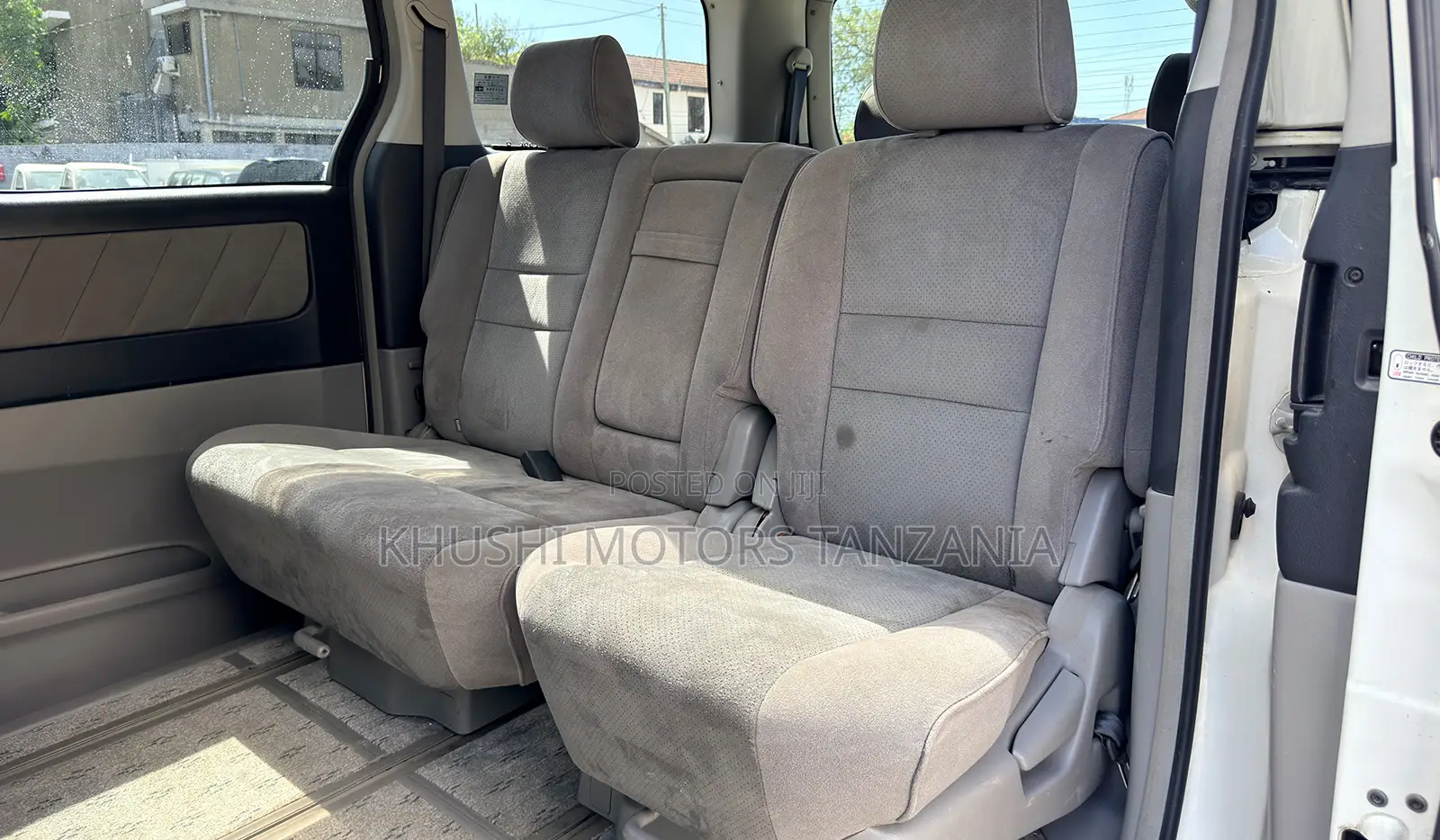 Toyota Alphard 2004 White
