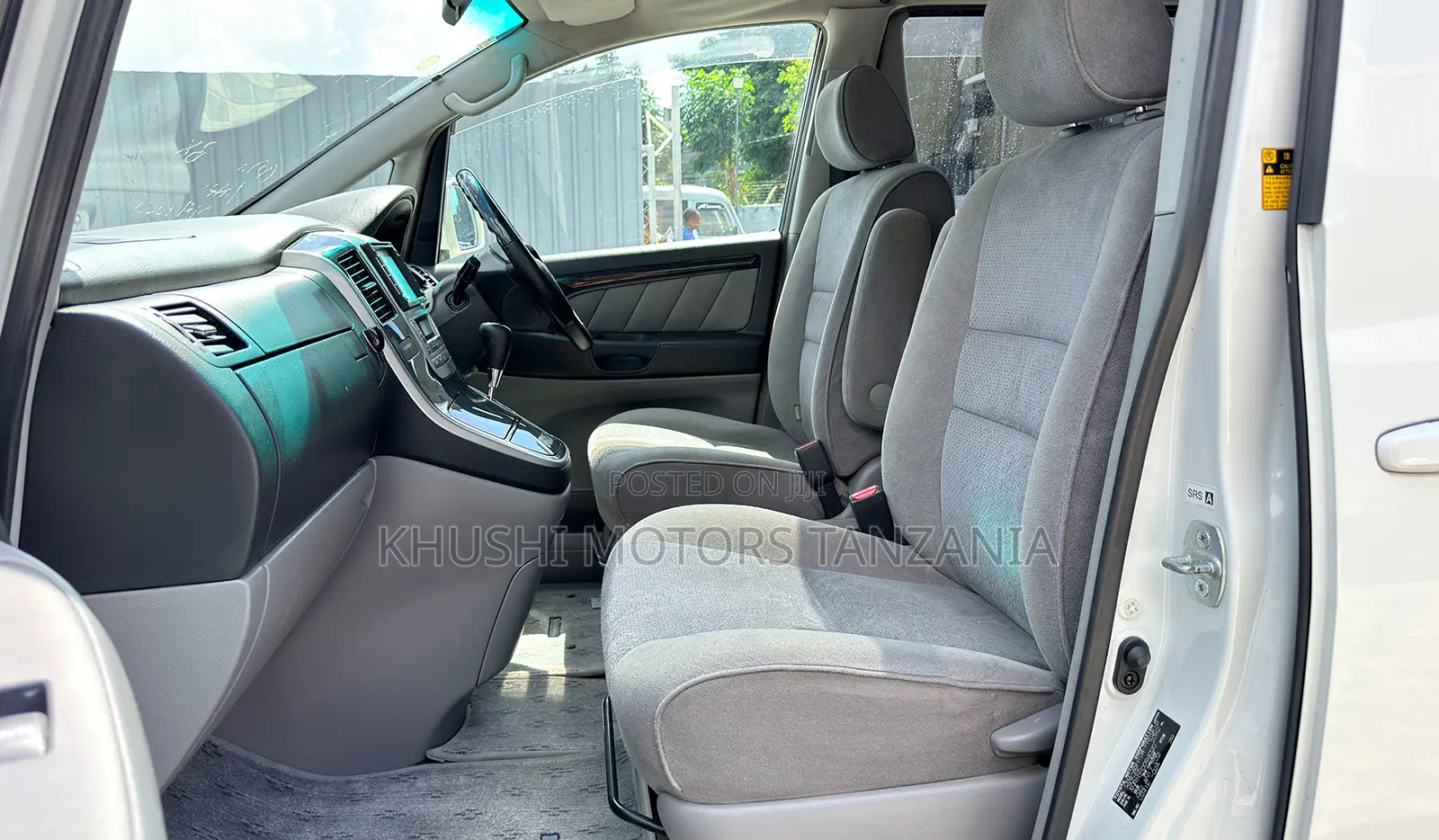 Toyota Alphard 2004 White