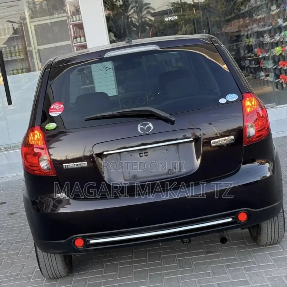 Mazda Verisa 2008 Black