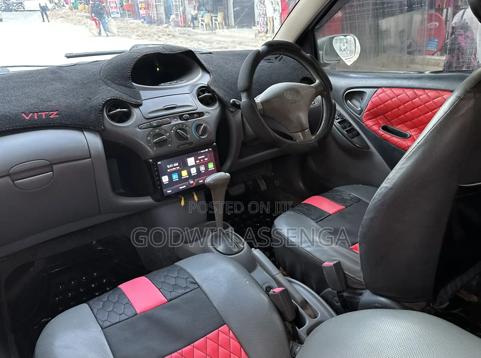 Toyota Vitz 2002 Silver