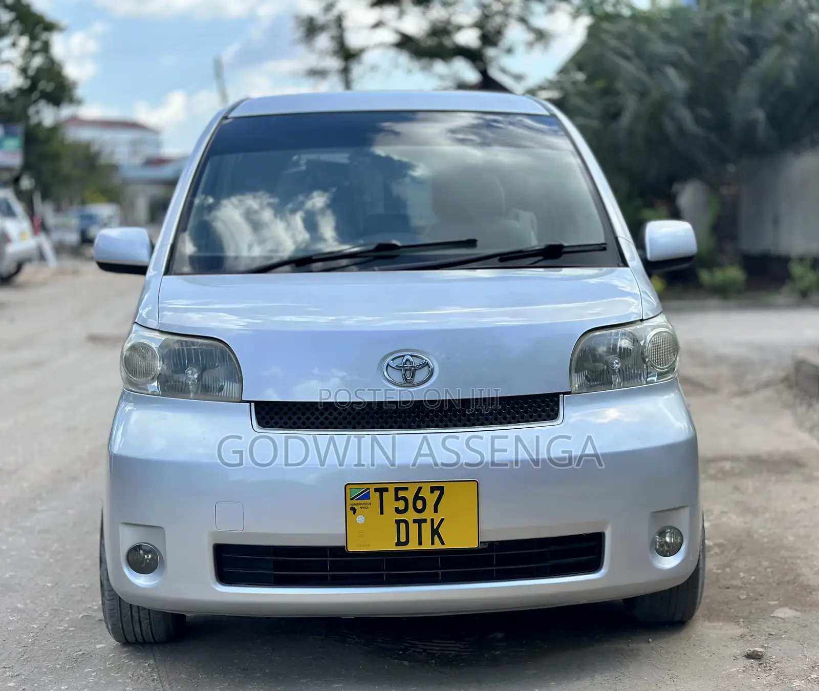 Toyota Porte 2005 Silver
