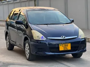 Toyota Wish 2005 Blue