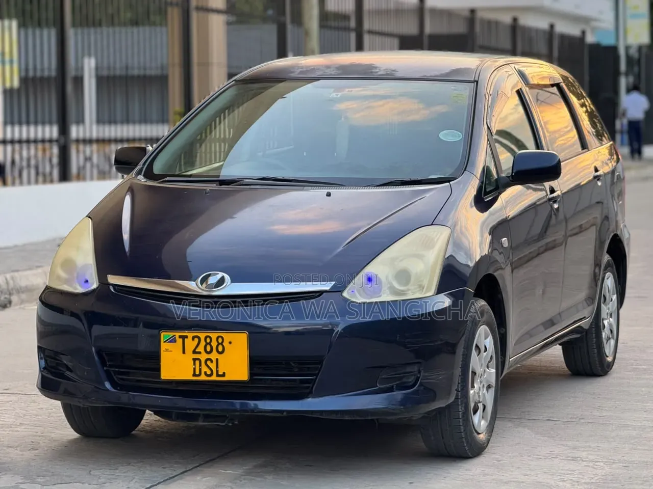 Toyota Wish 2005 Blue