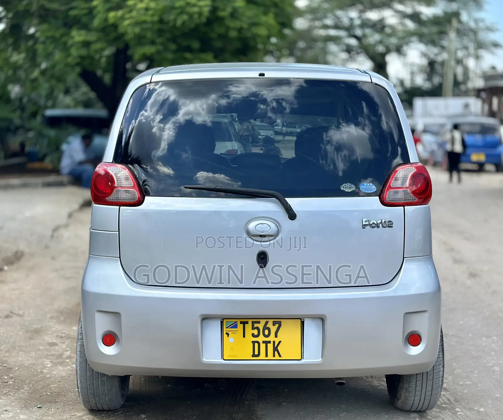 Toyota Porte 2005 Silver