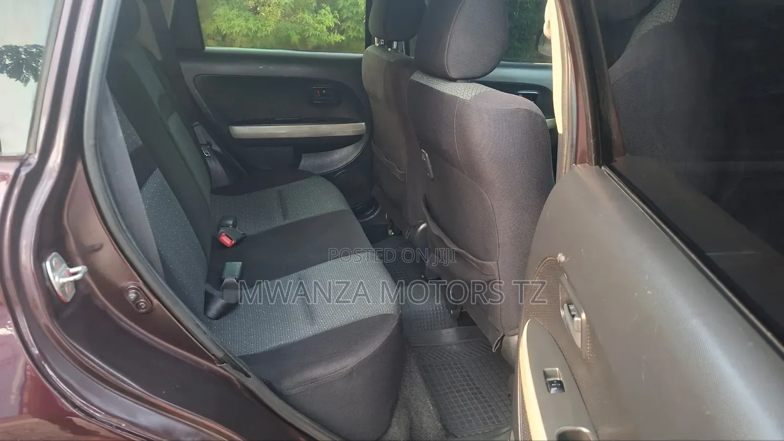 Toyota IST 2006 Burgundy