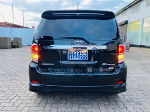 Toyota Corolla Rumion 2011 Black