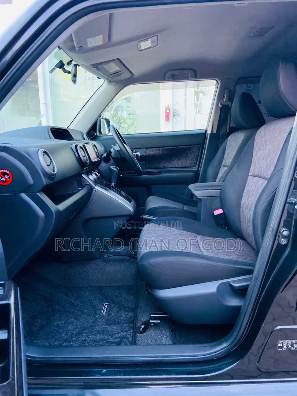 Toyota Corolla Rumion 2011 Black
