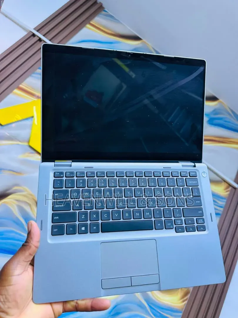 Laptop Dell Latitude 3310 2-in-1 8GB Intel Core i5 SSD 256GB