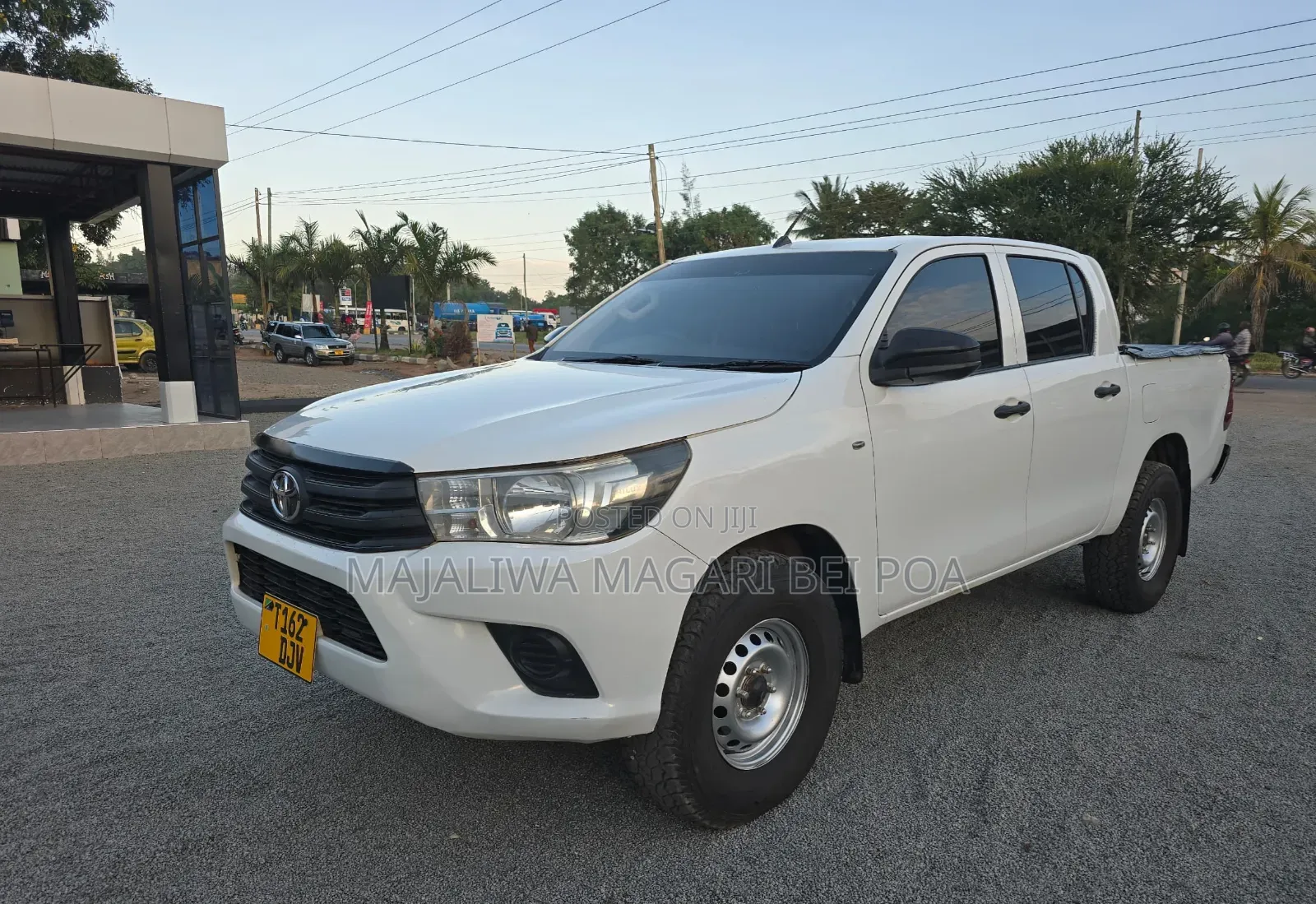 Toyota Hilux 2016 White