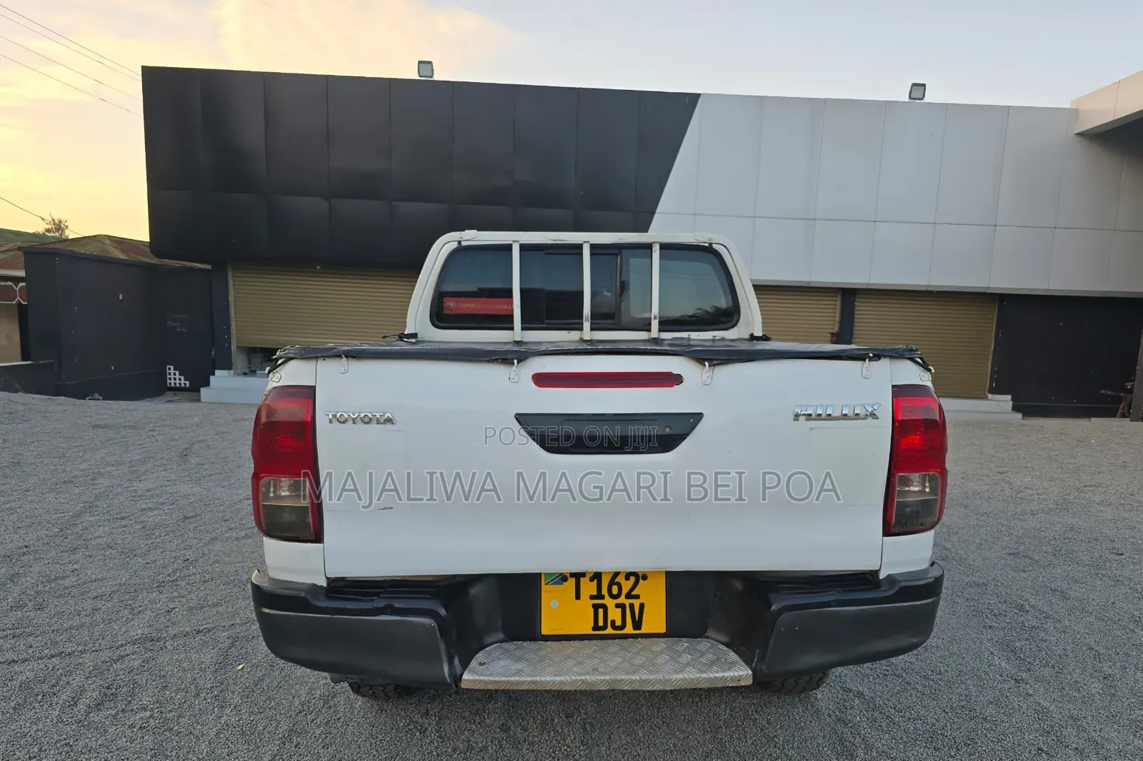 Toyota Hilux 2016 White