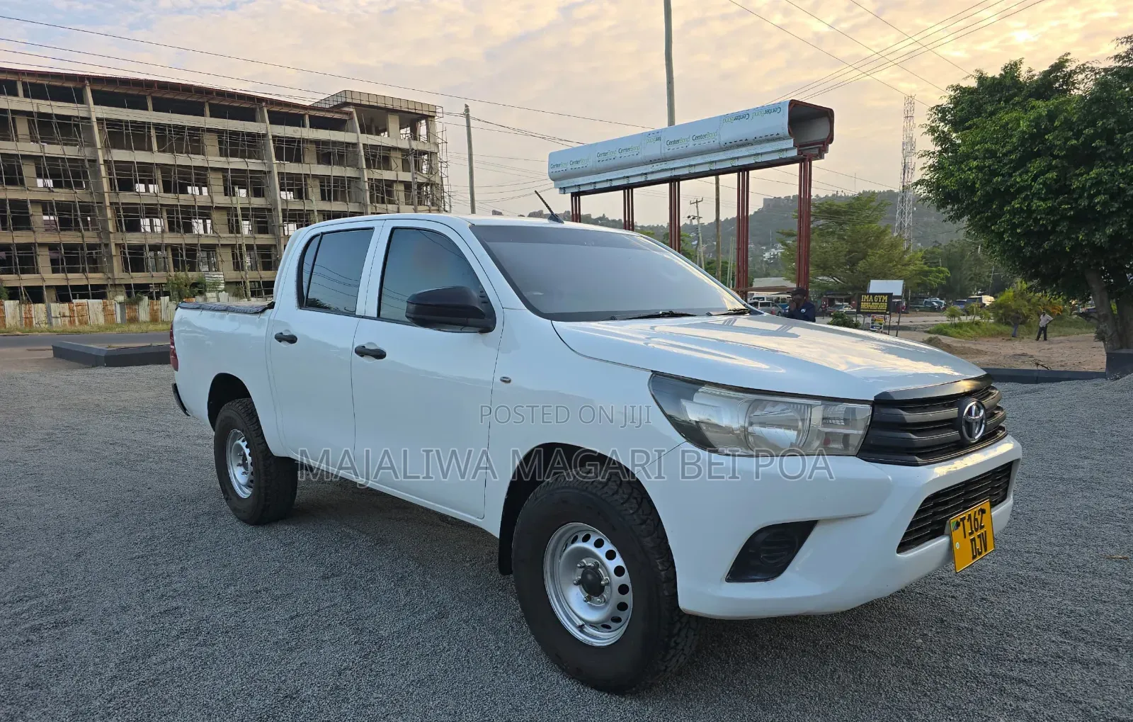 Toyota Hilux 2016 White