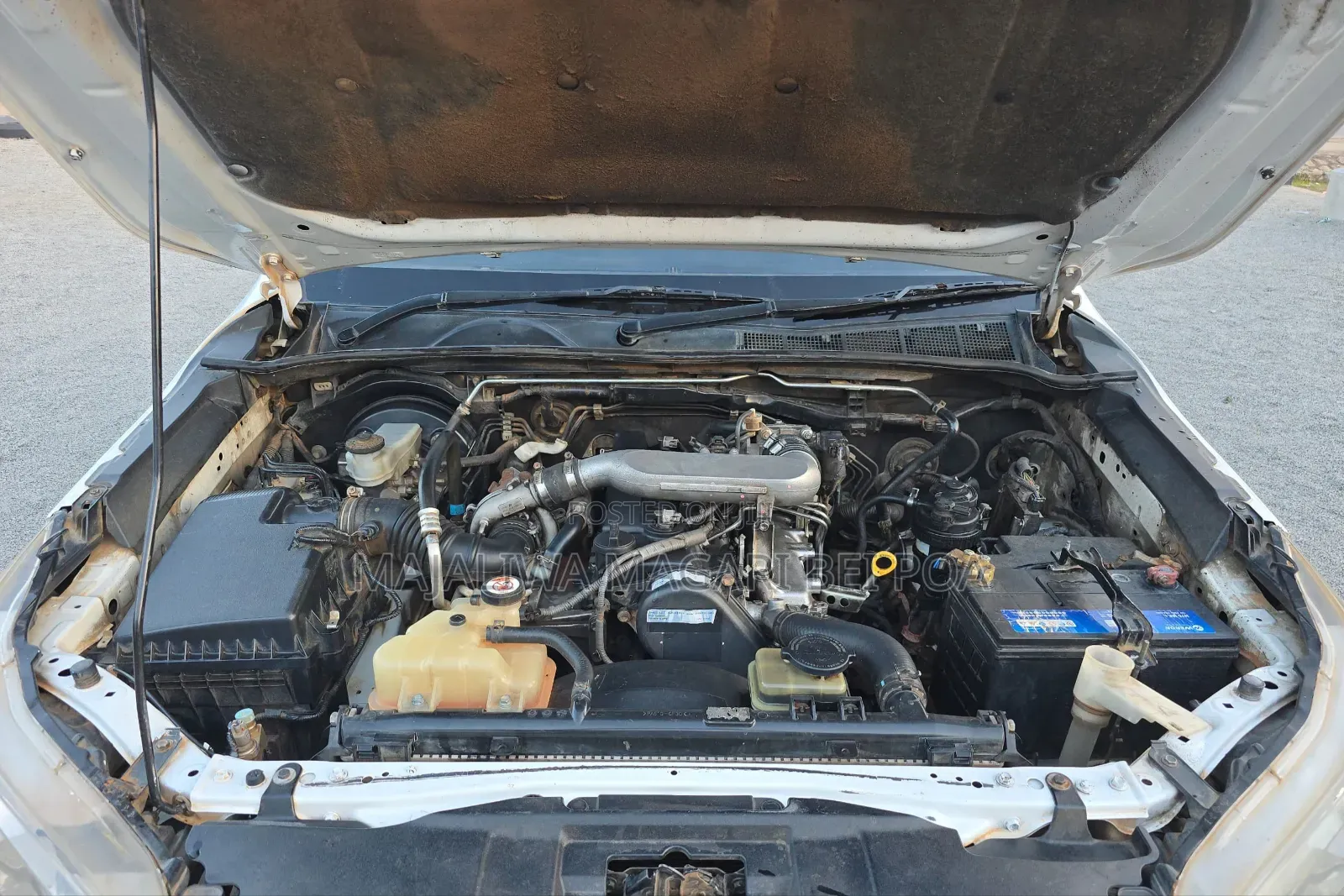 Toyota Hilux 2016 White
