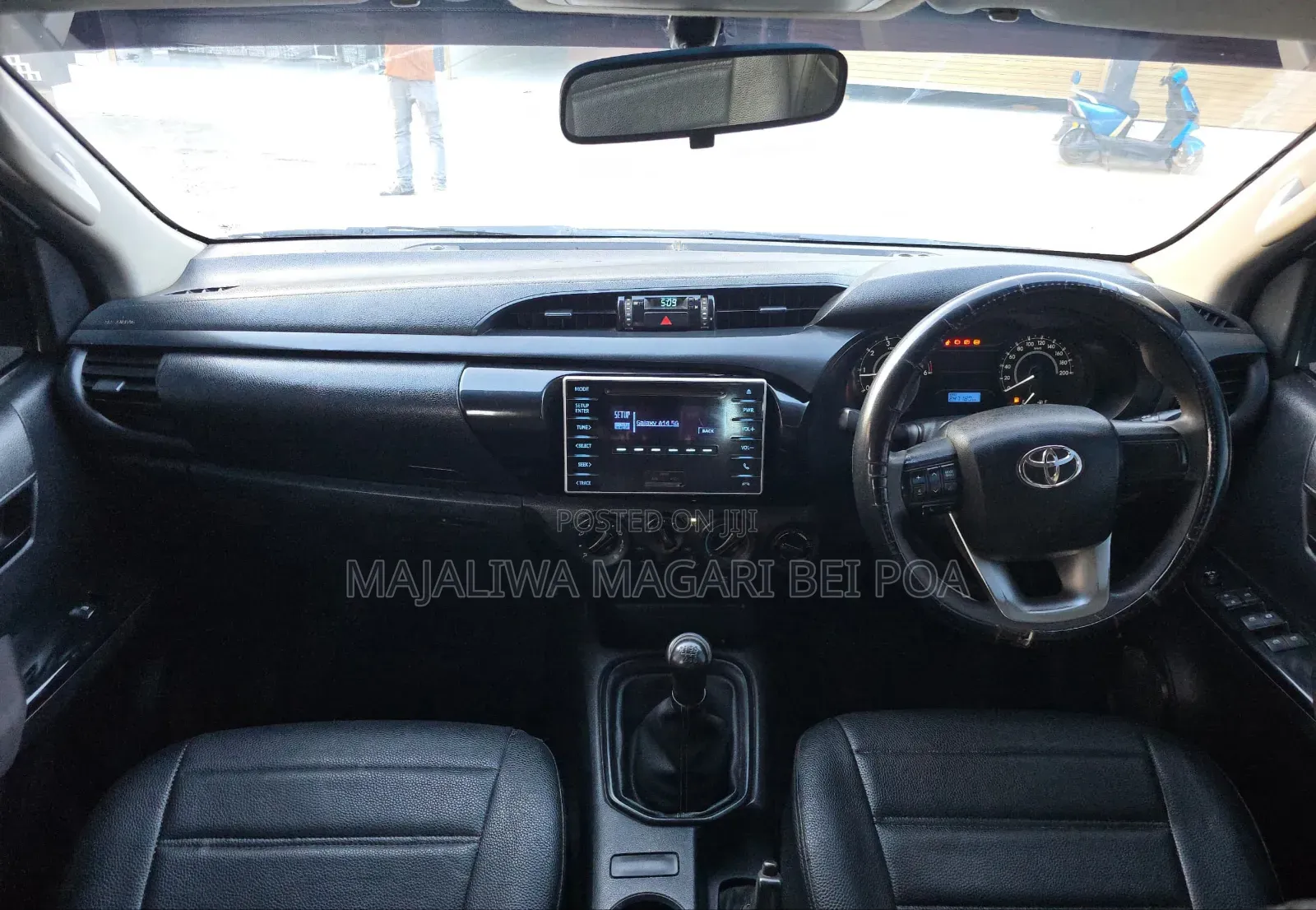 Toyota Hilux 2016 White
