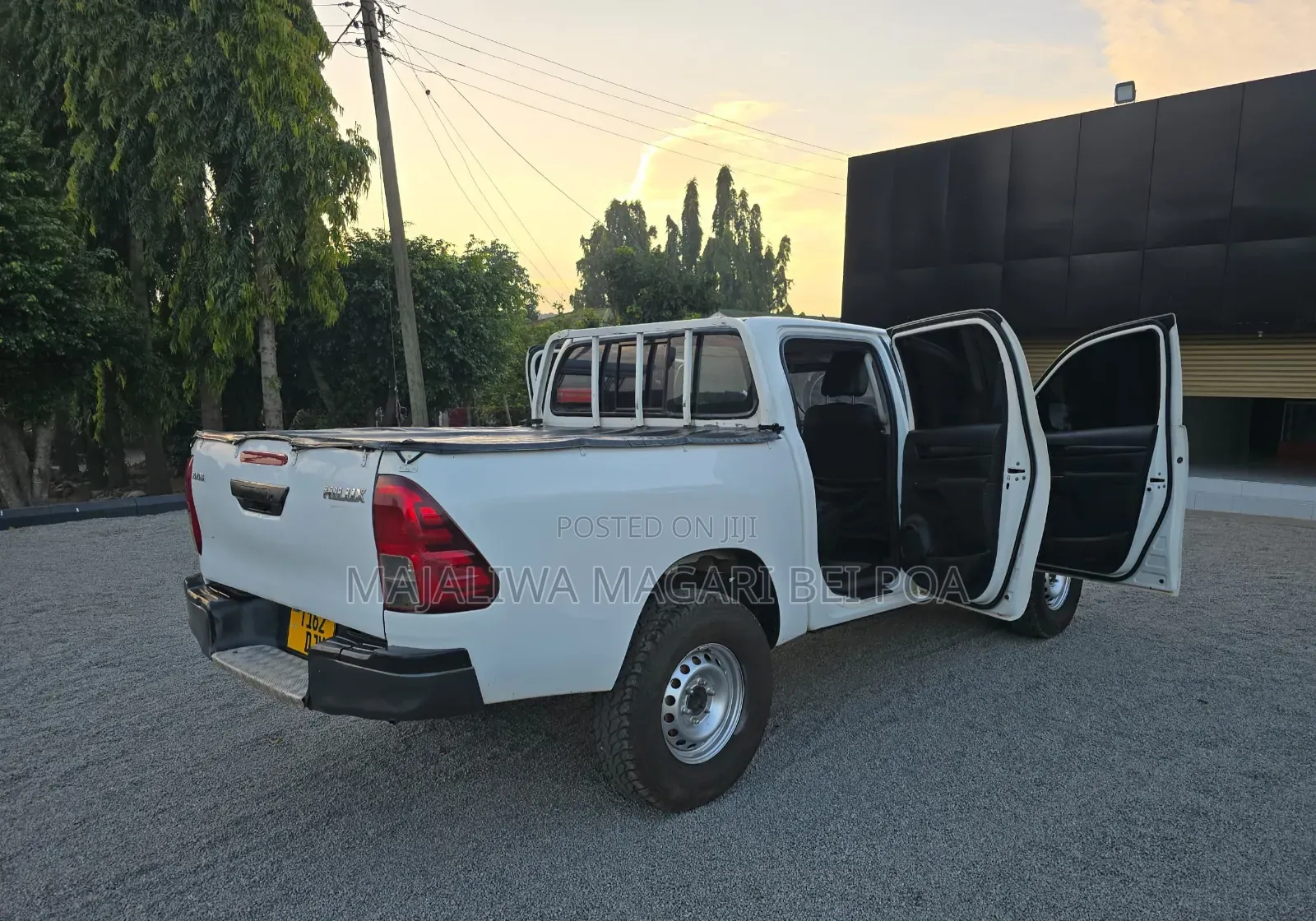 Toyota Hilux 2016 White