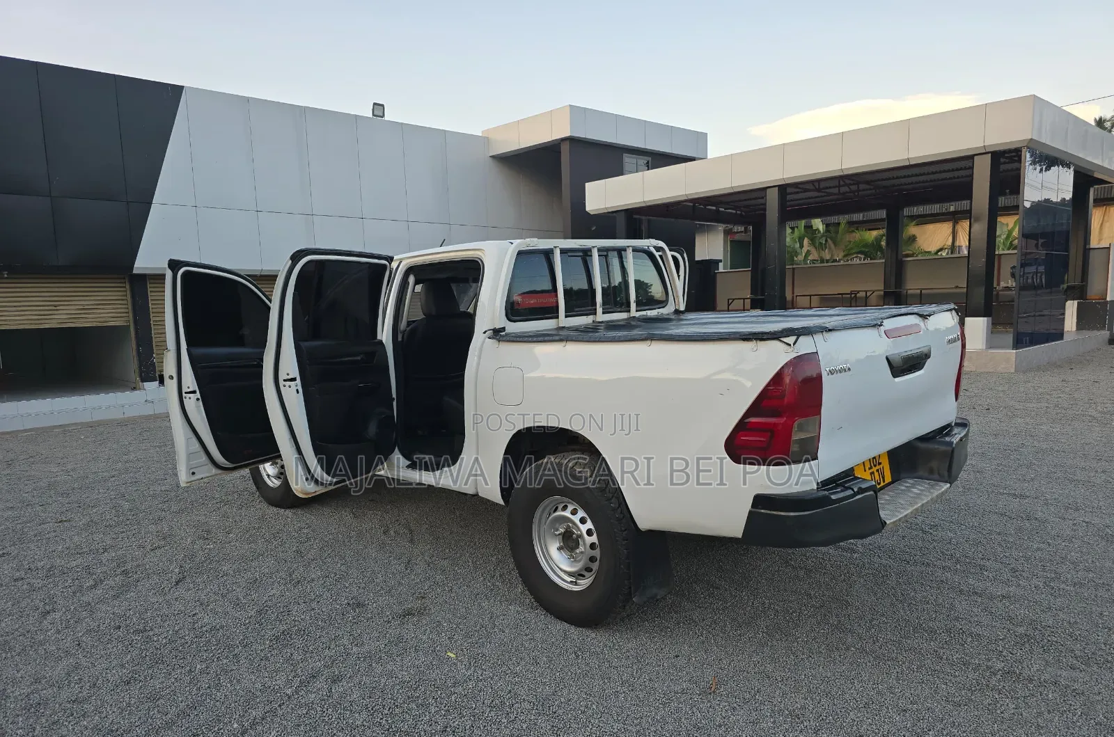 Toyota Hilux 2016 White