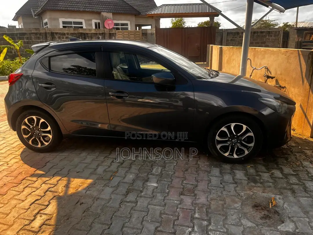 Mazda Demio 2015 Gray