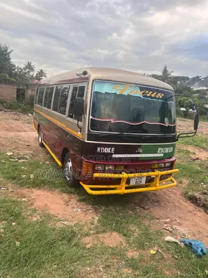 Nissan Civilian 2002 Red