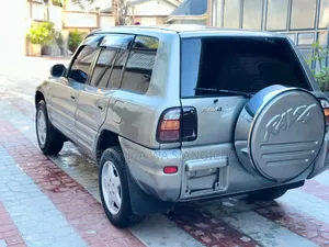 Toyota RAV4 Automatic 2000 Silver