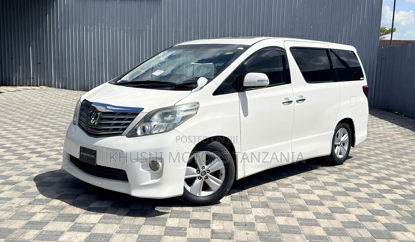 Toyota Alphard 2009 White