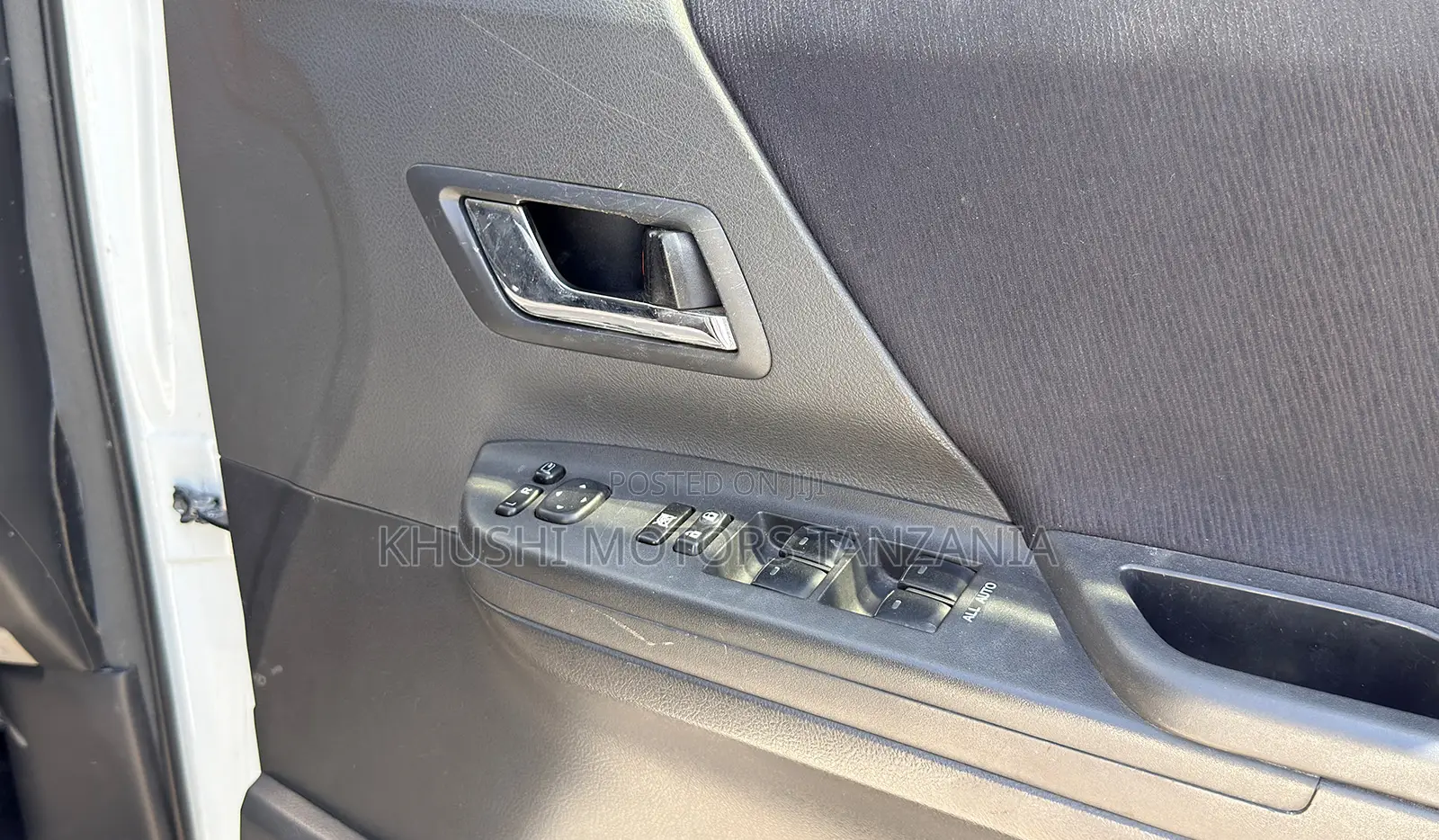 Toyota Alphard 2009 White