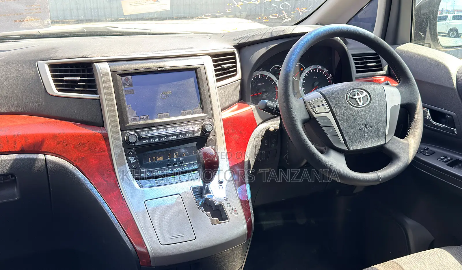 Toyota Alphard 2009 White