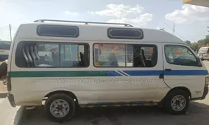 Toyota HiAce 2008 Beige