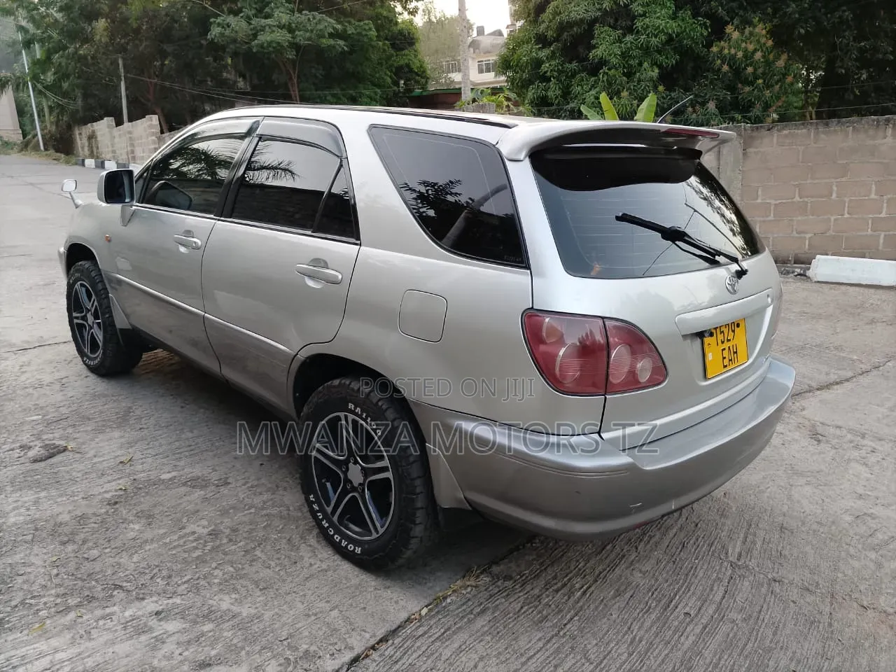 Toyota Harrier 2001 Silver