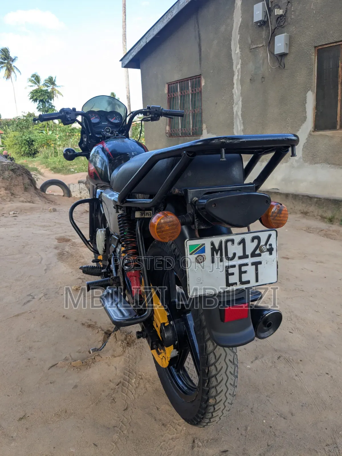 Bajaj Boxer X125 2025 Black