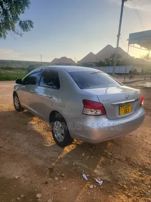 Toyota Belta 2007 Silver