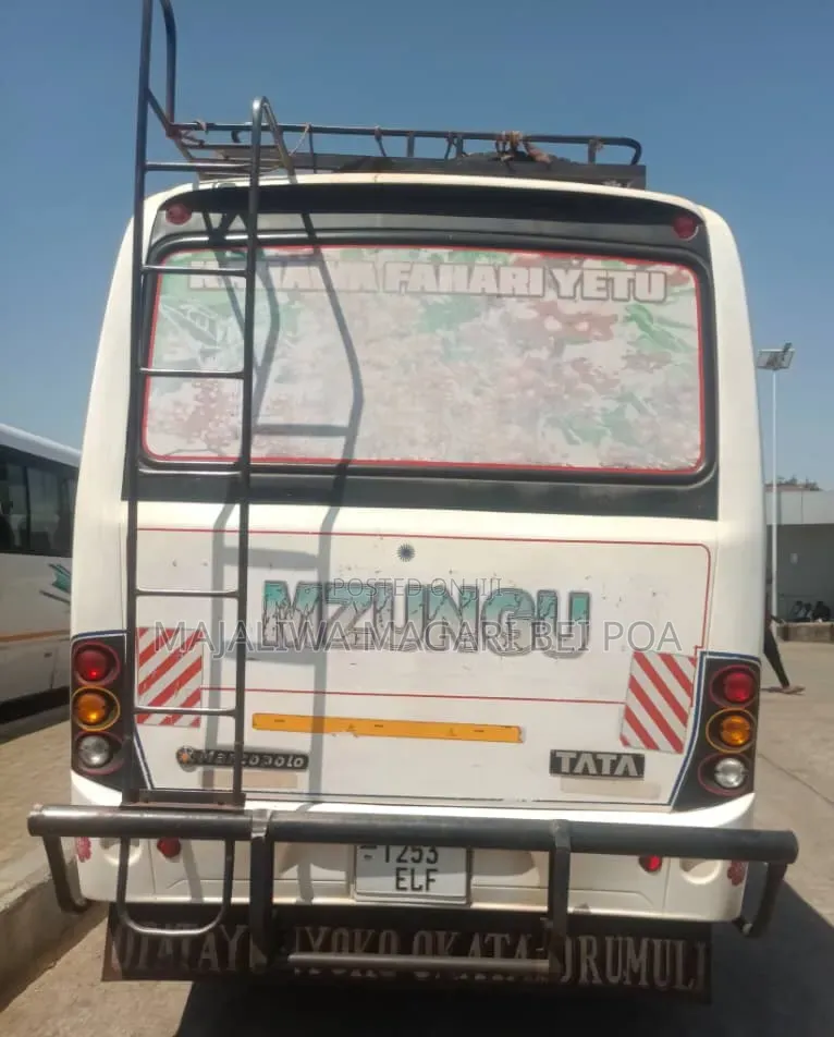 Tata LP 2009 White