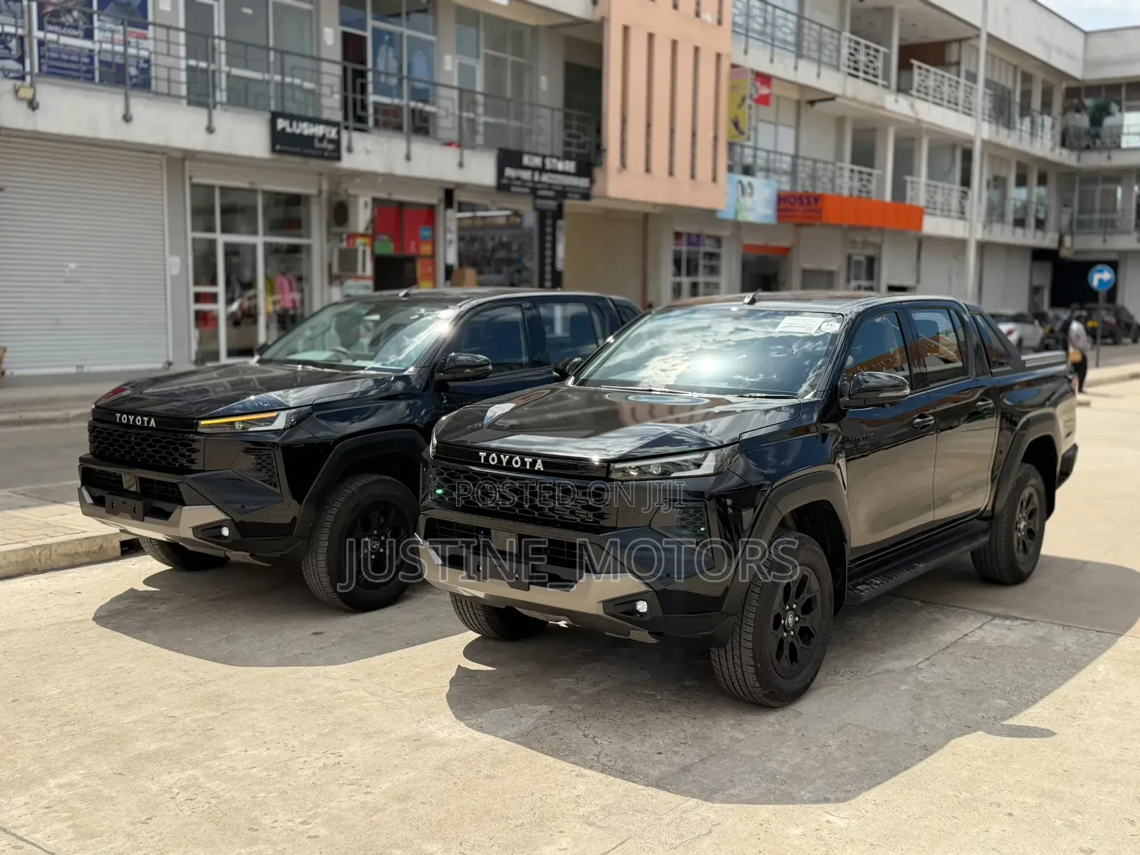Toyota Hilux 2025 Black